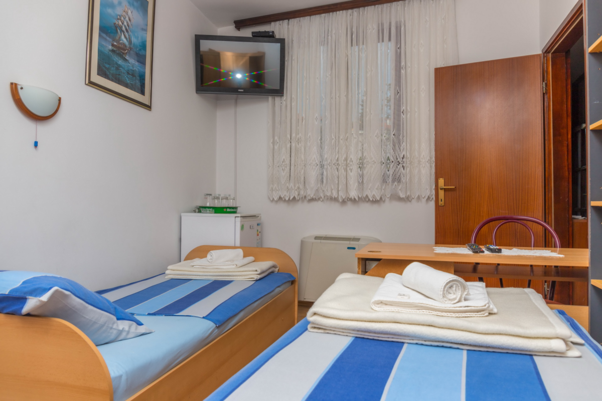 Pension Ribica Crikvenica rooms to let